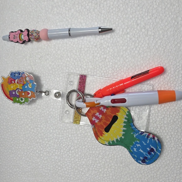 *Set* Badge Reel Care Bears - Picture 2 of 7